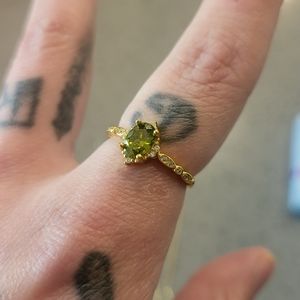Nwot Local Eclectic Peridot 14k Gold Plated Ring Sz 7